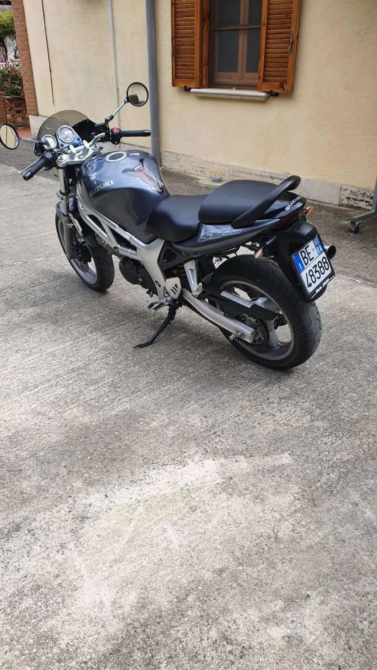 Suzuki SV 650 (1999 - 02) (2)