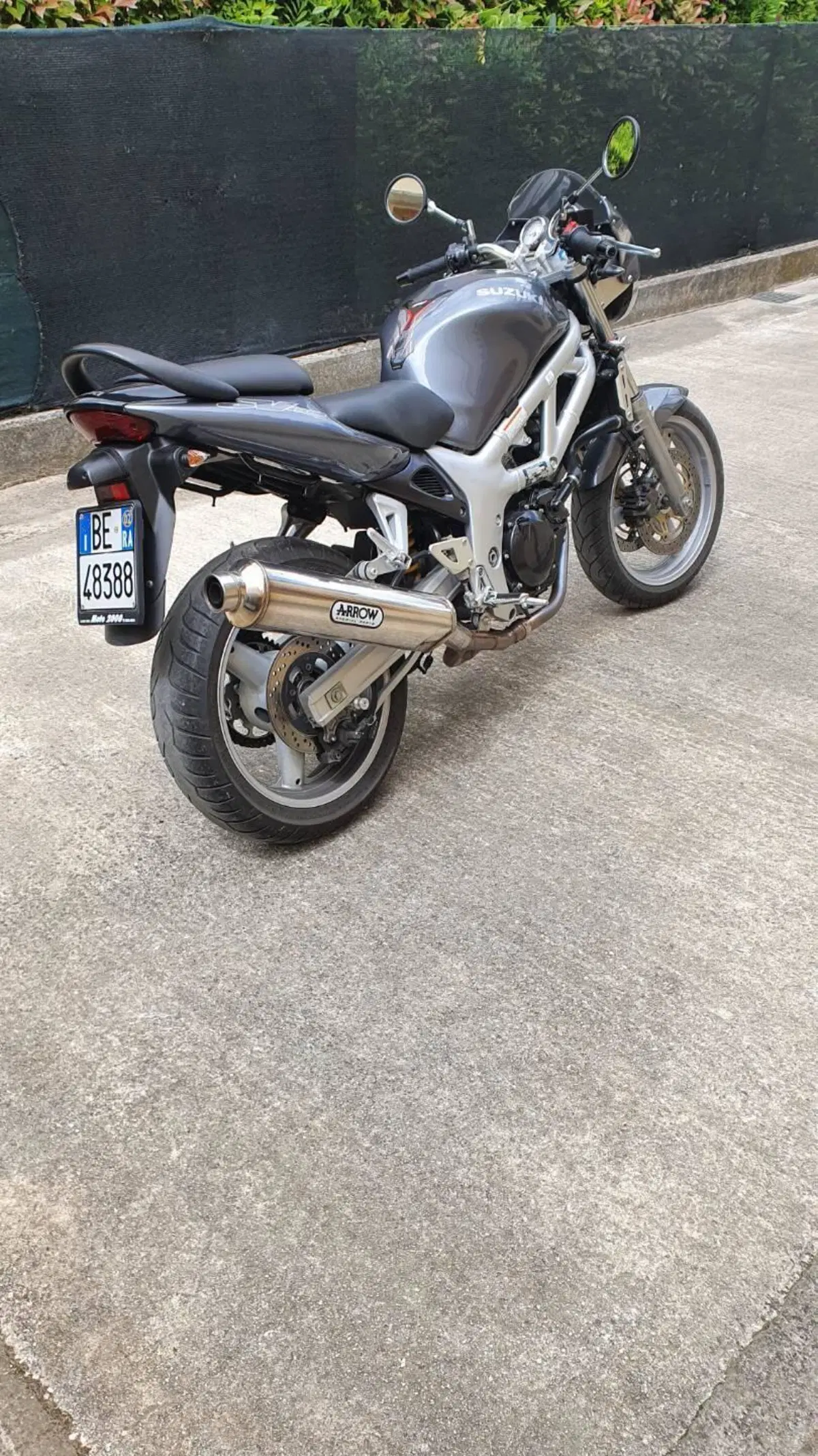 Suzuki SV 650 (1999 - 02) (4)