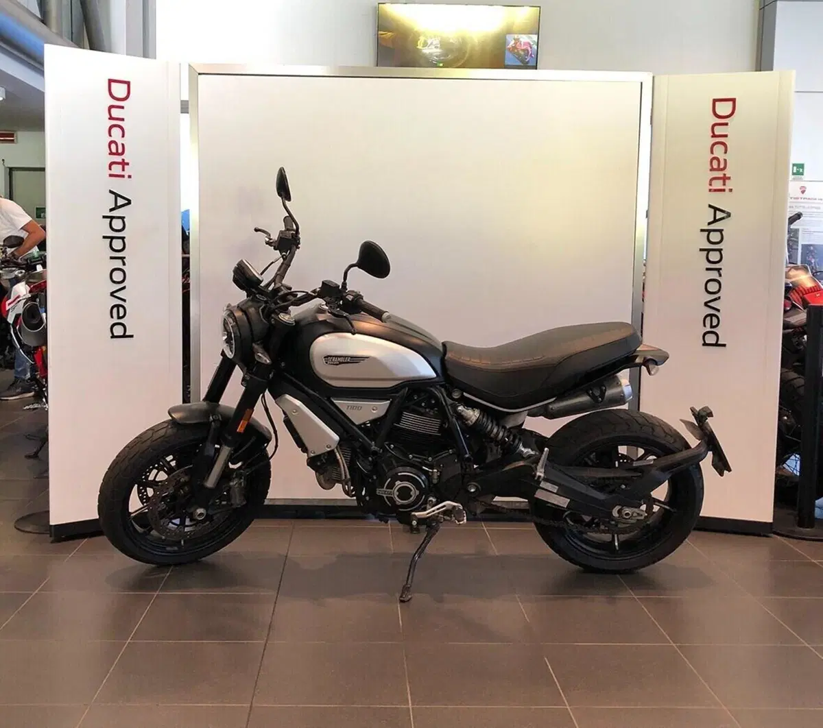 Ducati Scrambler 1100 Dark Pro (2020 - 24) (3)