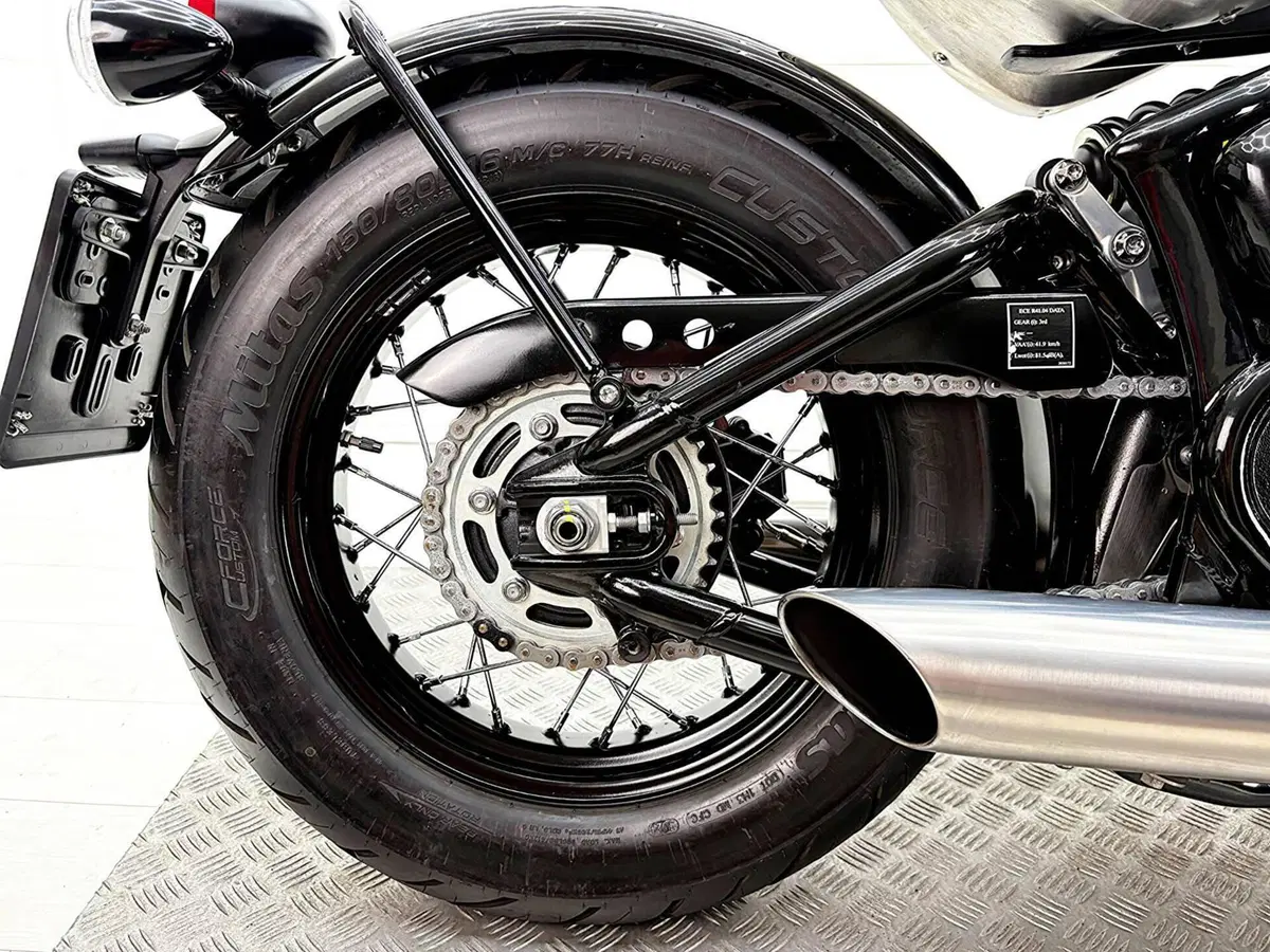 Triumph Bonneville Bobber 1200 (2017 - 20) (6)