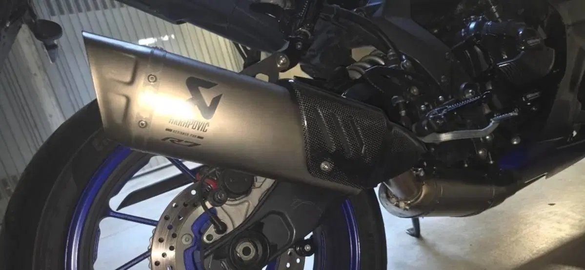 Yamaha YZF R7 (2021 - 25) (19)