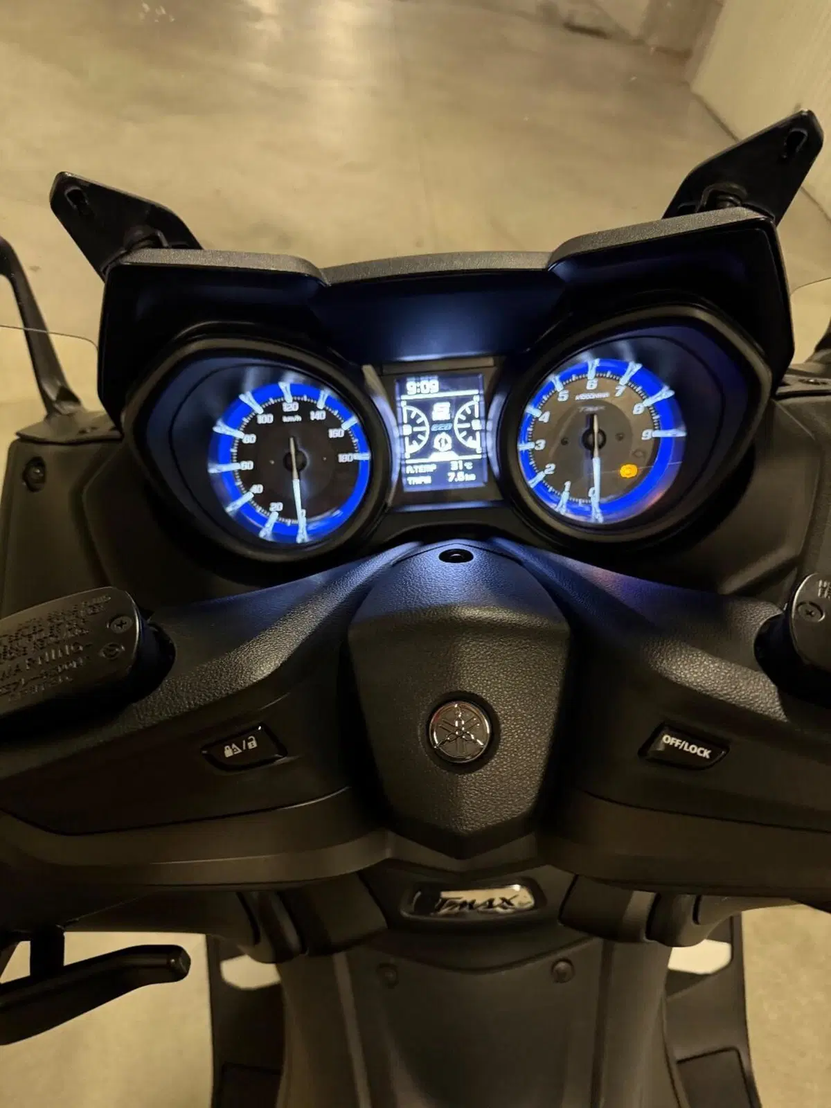 Yamaha T-Max 560 (2020 - 21) (7)