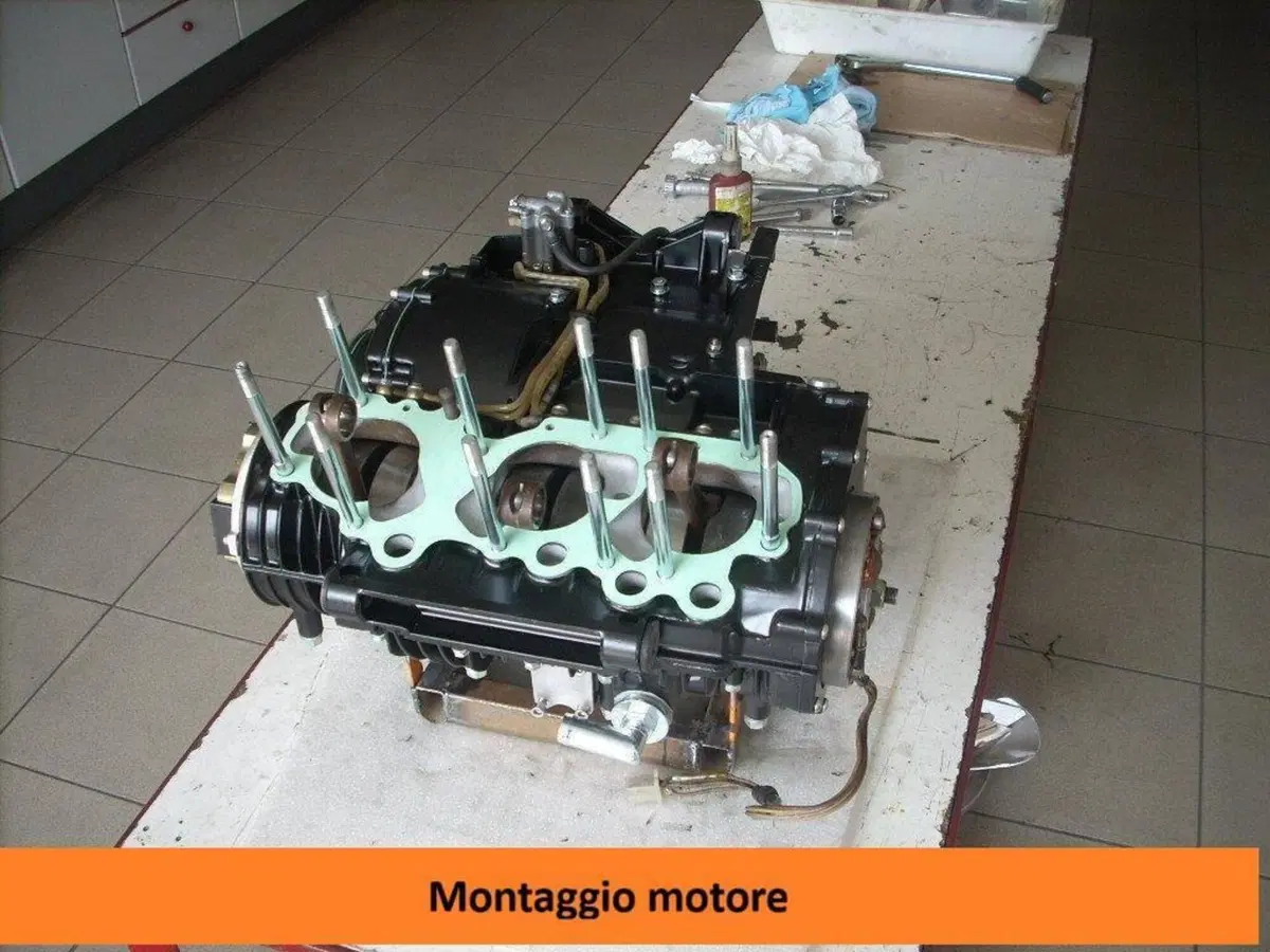 Suzuki gt 750 replica TR 750 1974/1975 (5)