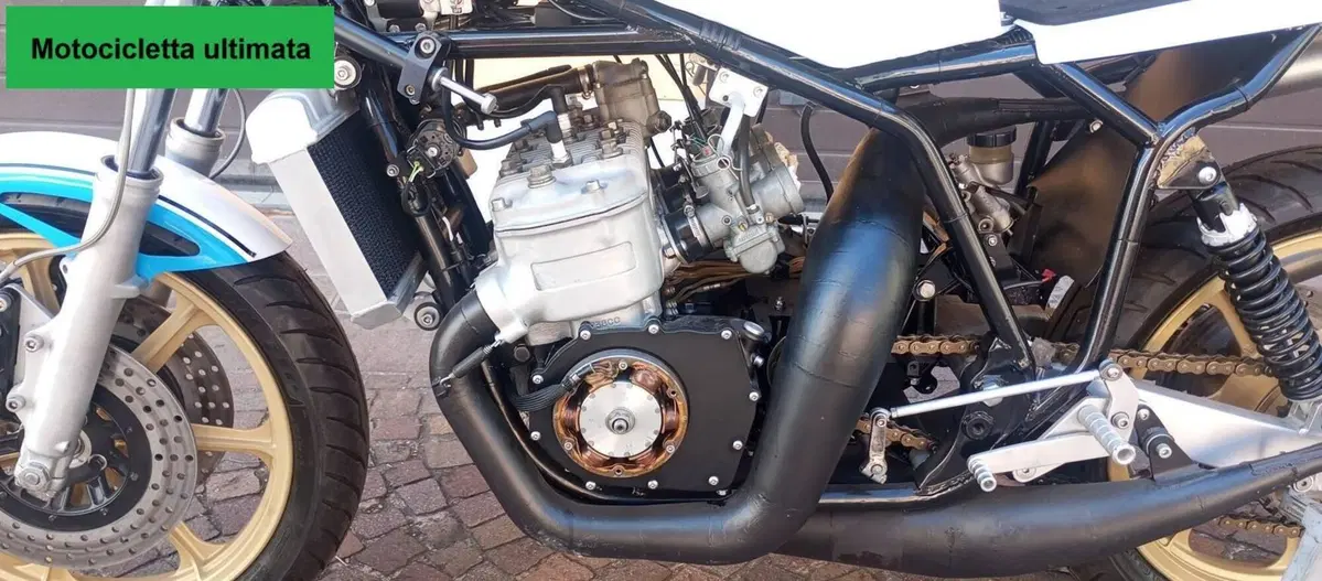 Suzuki gt 750 replica TR 750 1974/1975 (17)