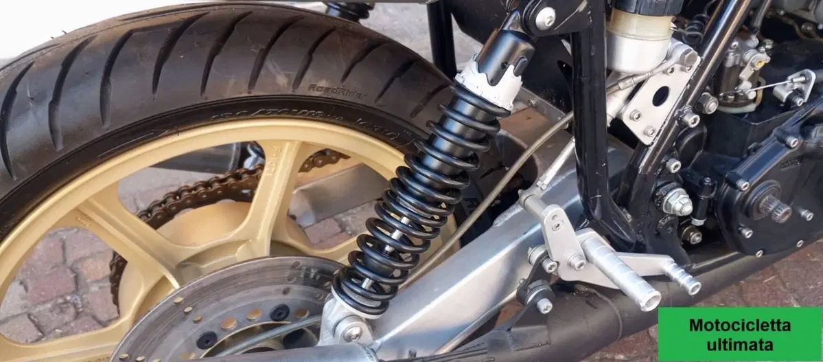 Suzuki gt 750 replica TR 750 1974/1975 (18)