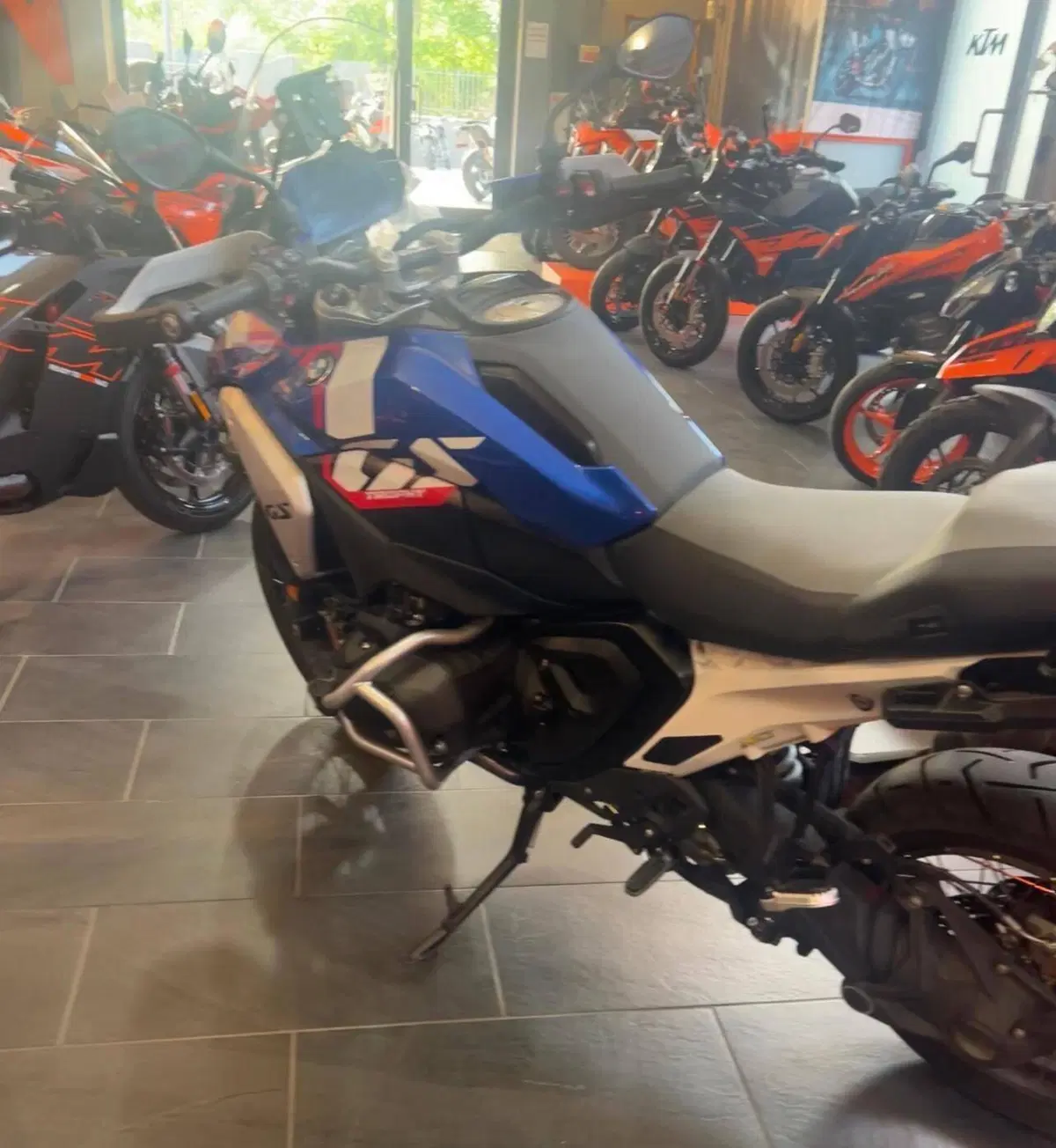 Bmw R 1300 GS Trophy (2023 - 26) (4)