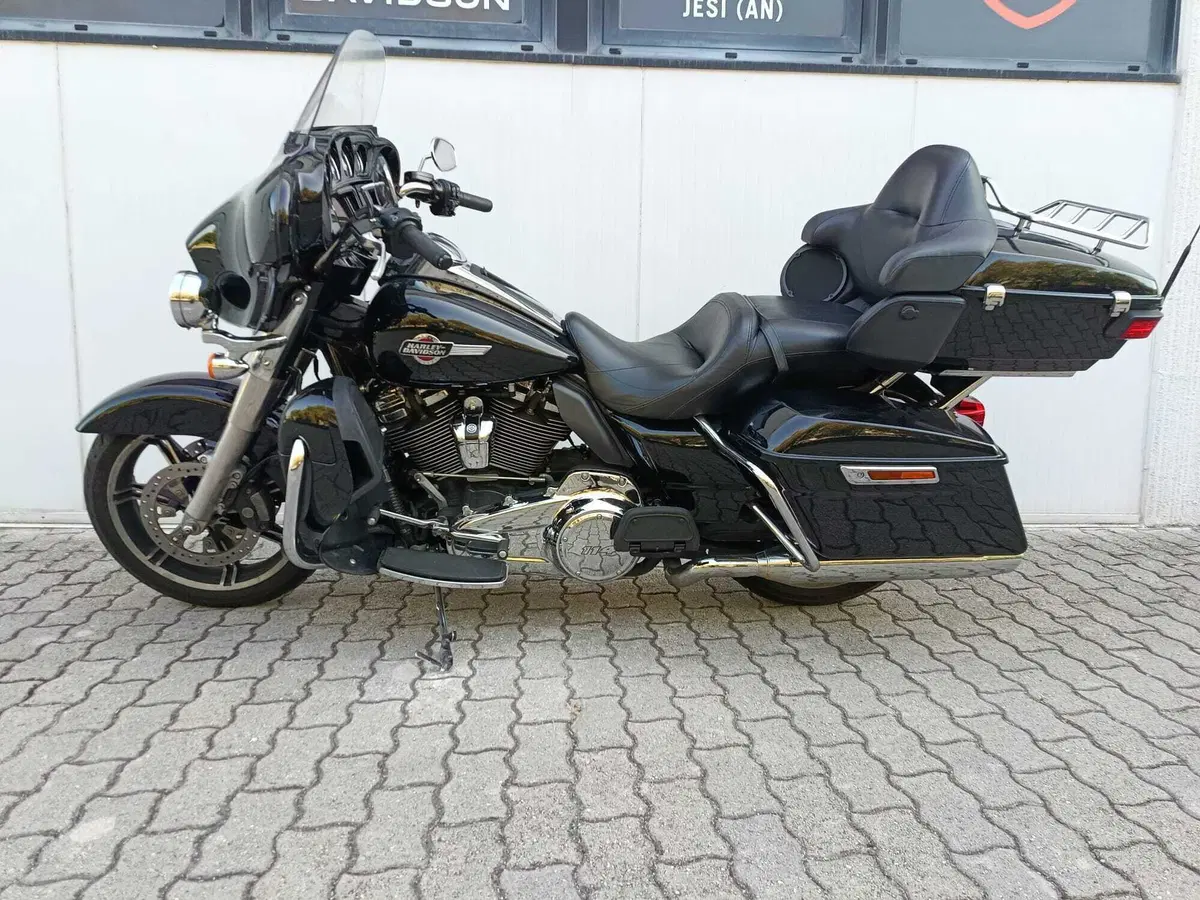 Harley-Davidson Ultra Limited (2022 - 25) (2)