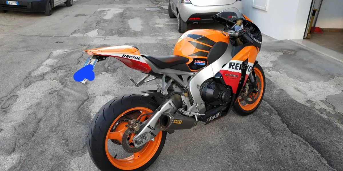 Honda CBR 1000 RR Fireblade (2008 - 11) (5)