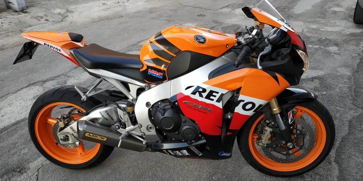 Honda CBR 1000 RR Fireblade (2008 - 11) (7)