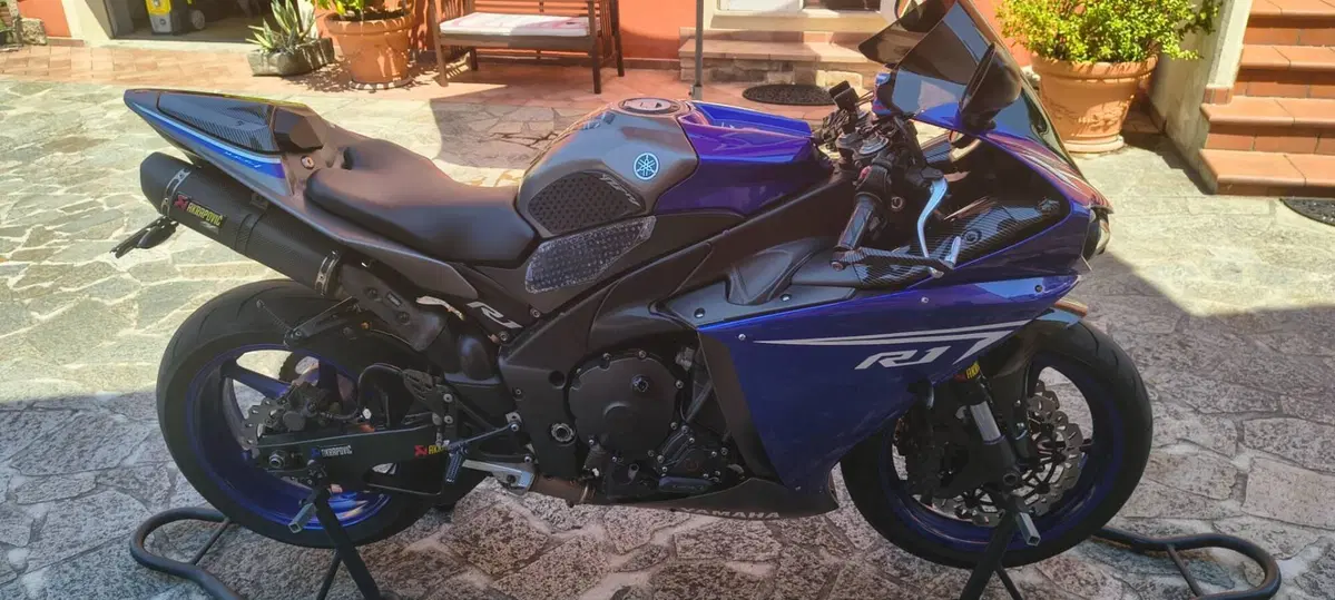 Yamaha YZF R1 (2012 - 14) (4)