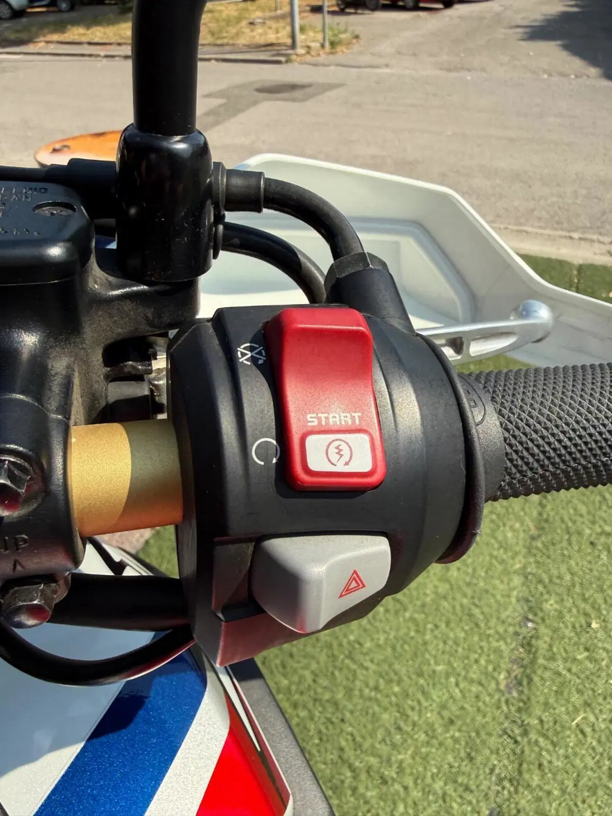 Honda Africa Twin CRF 1000L (2016 - 17) (14)