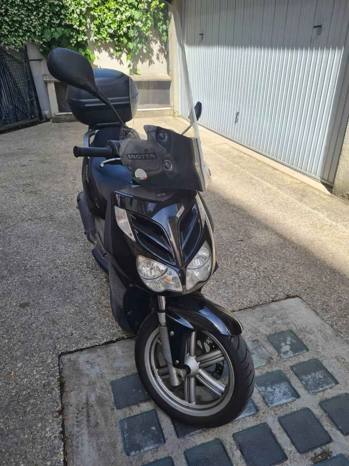 Aprilia Sportcity 125 (2004 - 08) (2)