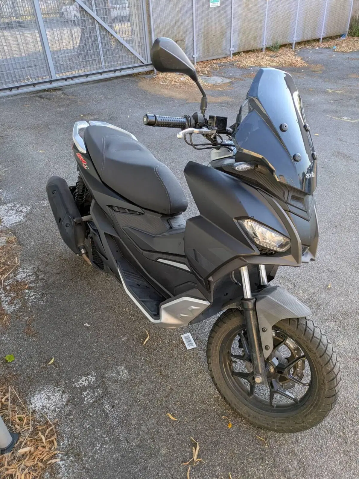 Aprilia SR GT 125 (2022 - 24) (2)