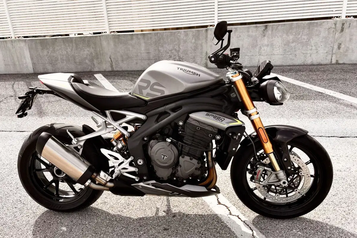 Triumph Speed Triple 1200 RS (2021 - 24)