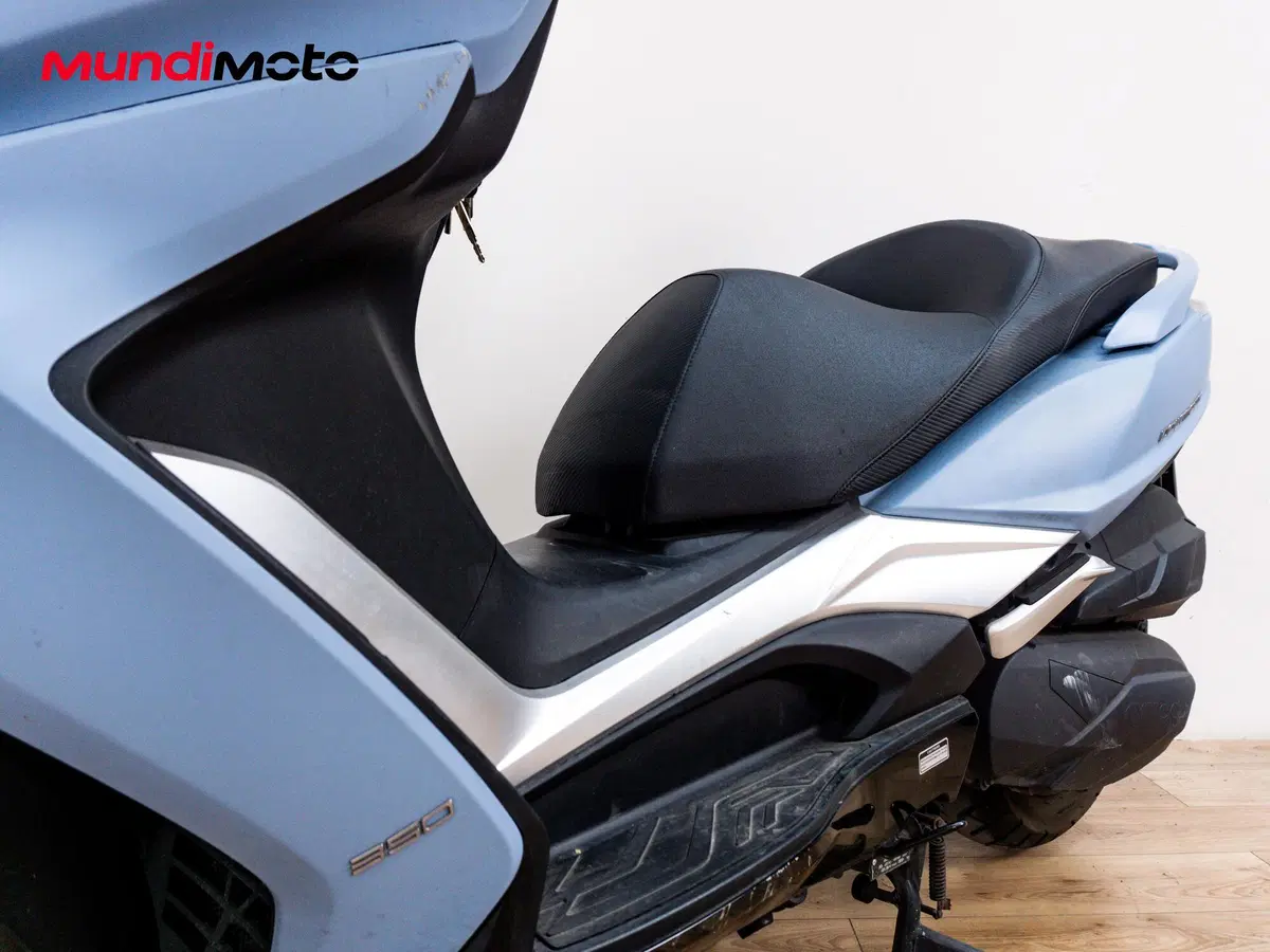Kymco Downtown 350i TCS (2020) (9)