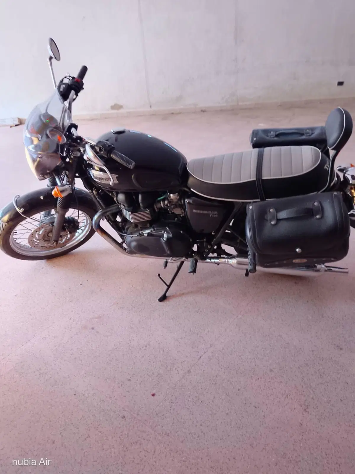 Triumph Bonneville T100 (2008 - 16) (3)