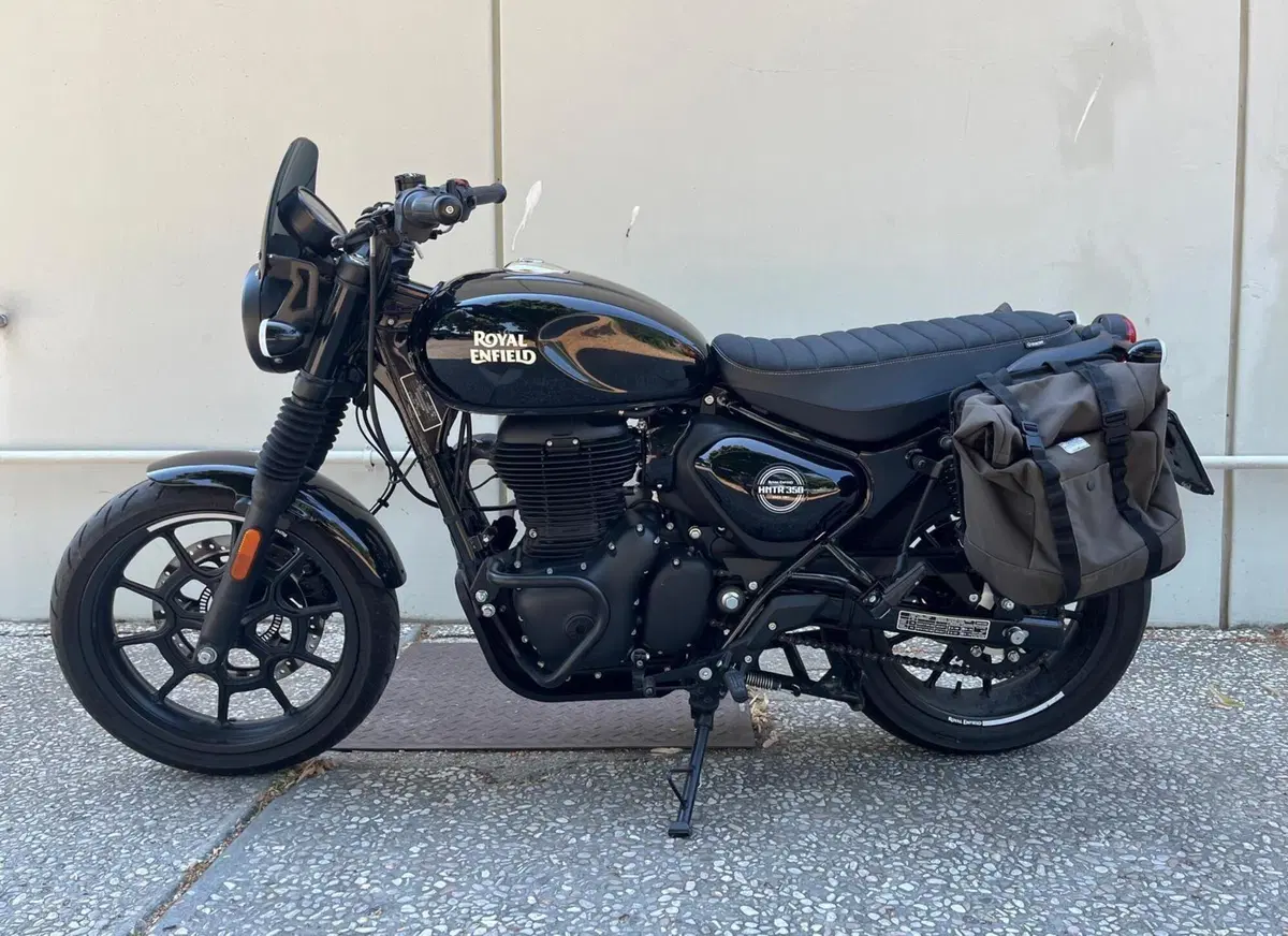 Royal Enfield HNTR 350 (2022 - 26) (7)