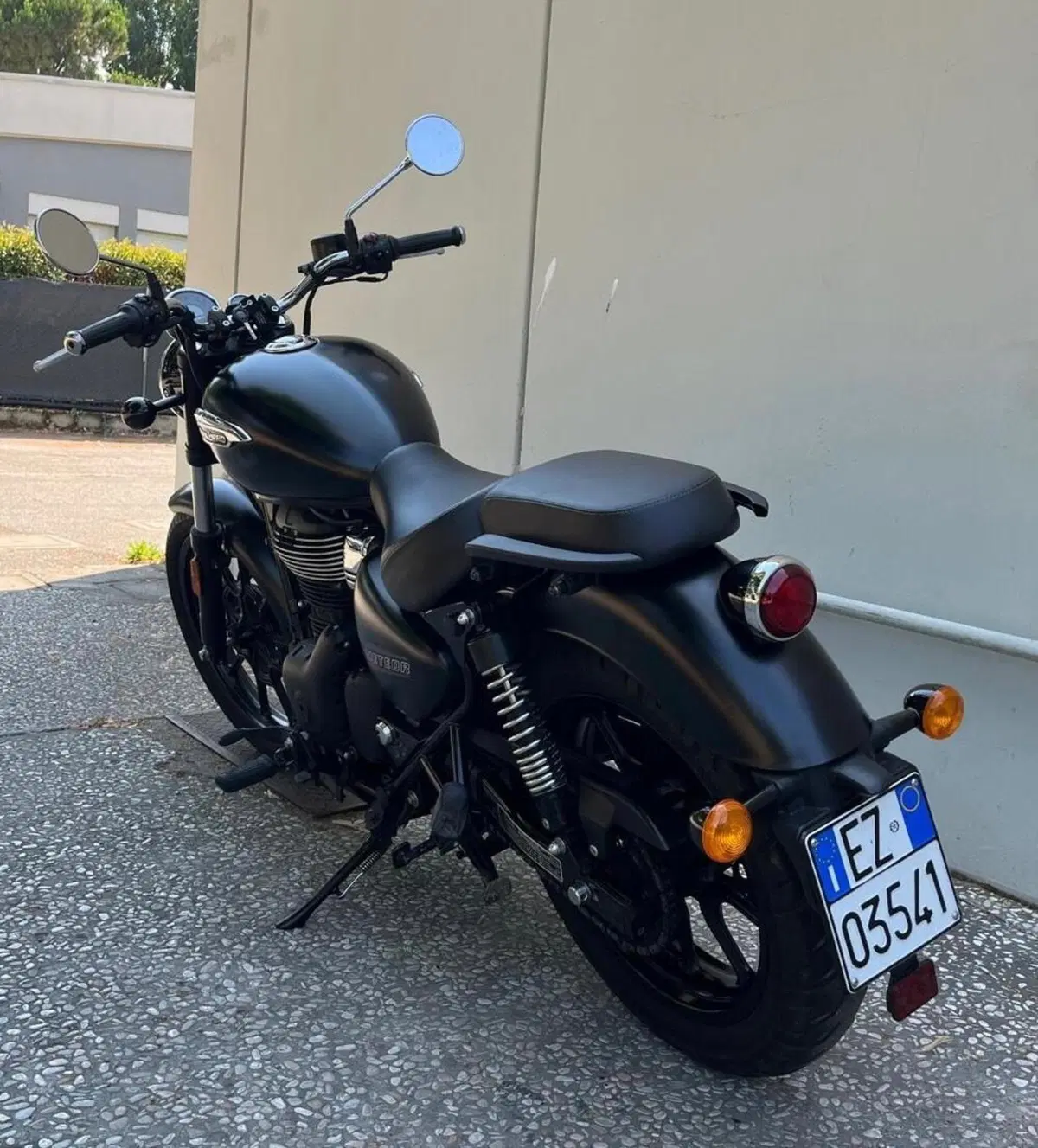 Royal Enfield Meteor 350 (2021 - 26) (4)