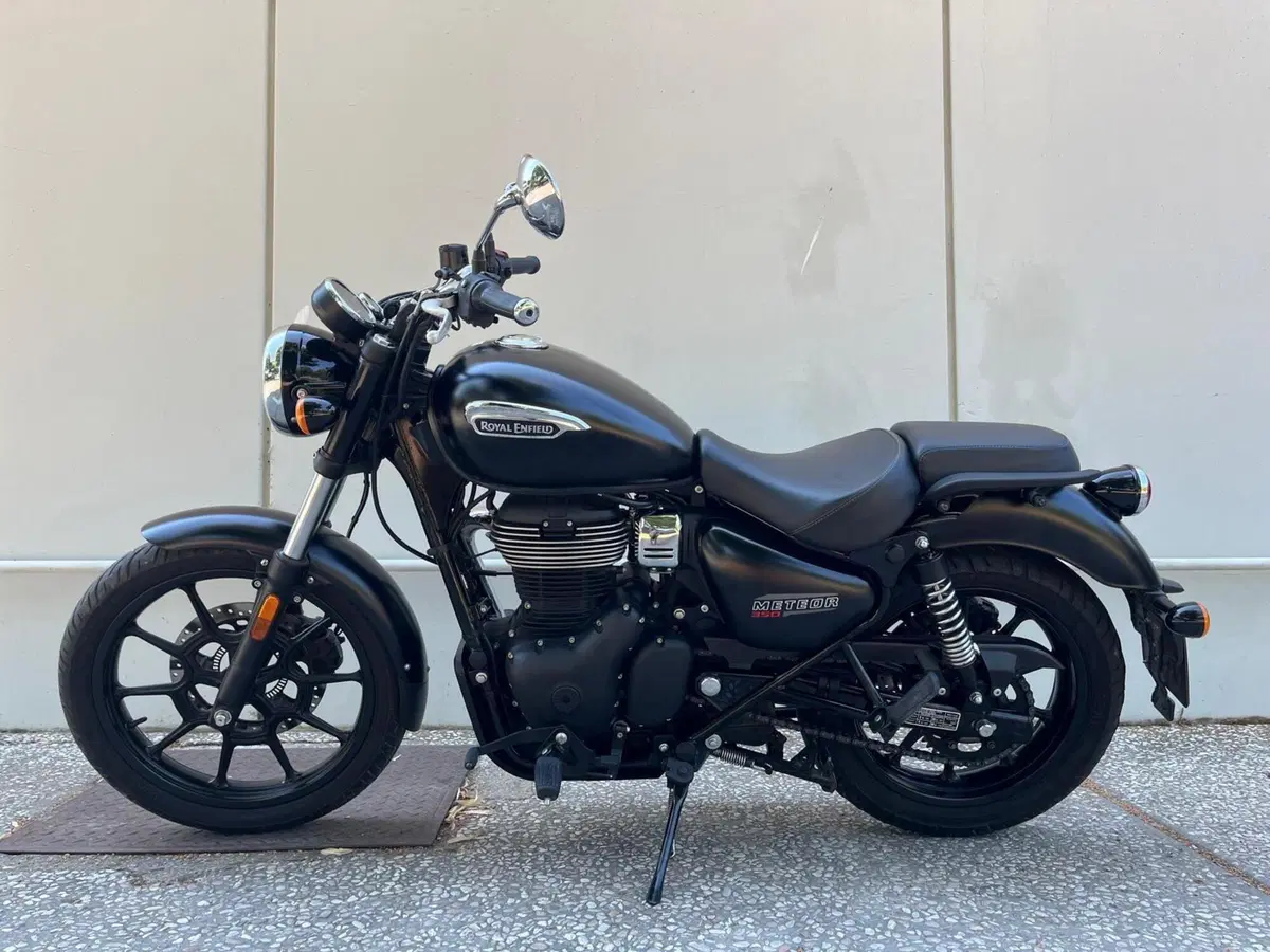 Royal Enfield Meteor 350 (2021 - 26) (5)
