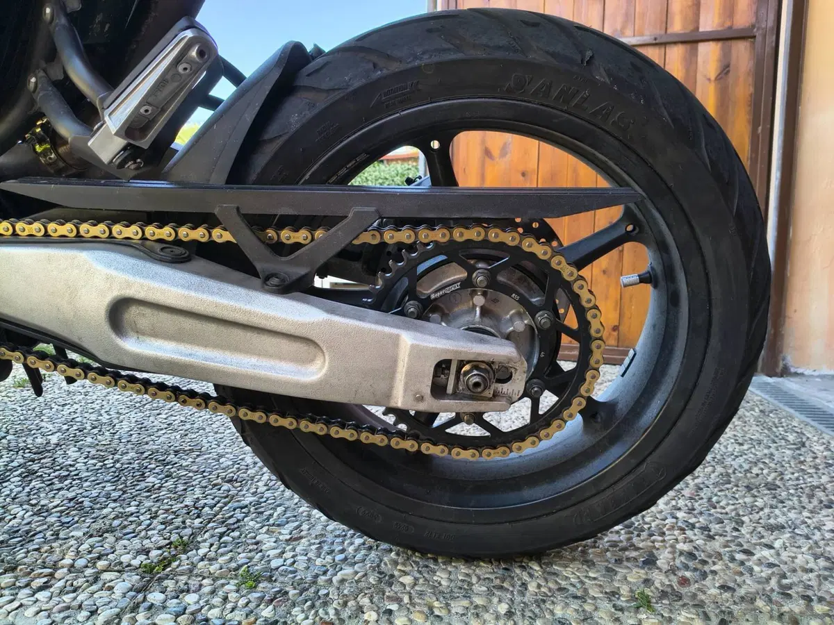Yamaha MT-03 (2006 - 14) (14)