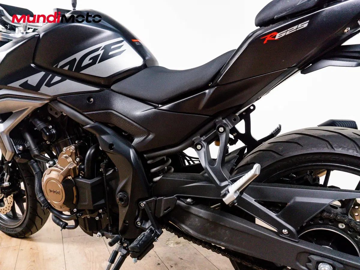 Voge Brivido 300 R (2020) (10)