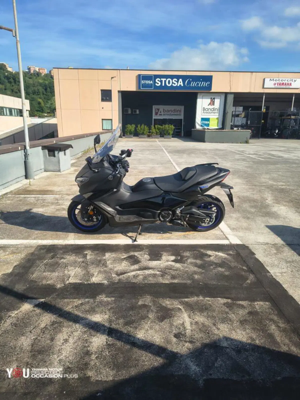 Yamaha T-Max 560 (2025 - 26) (4)