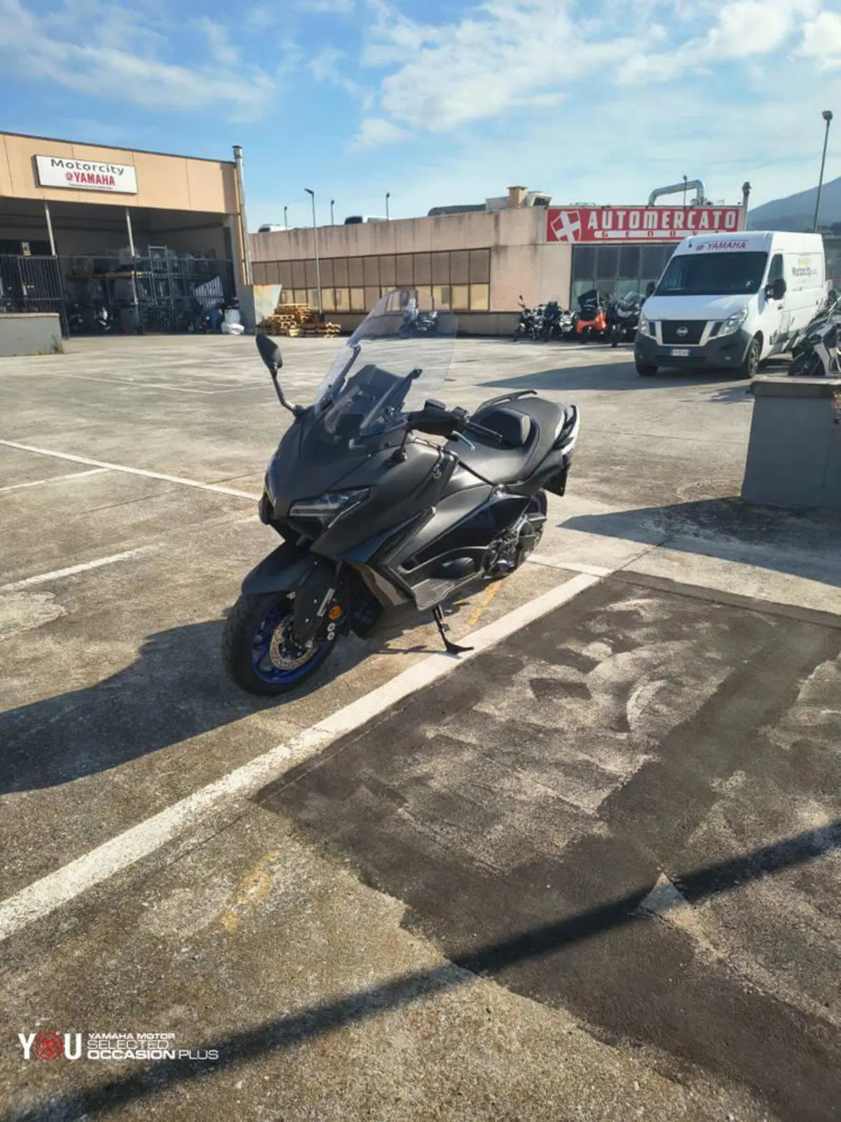 Yamaha T-Max 560 (2025 - 26) (3)