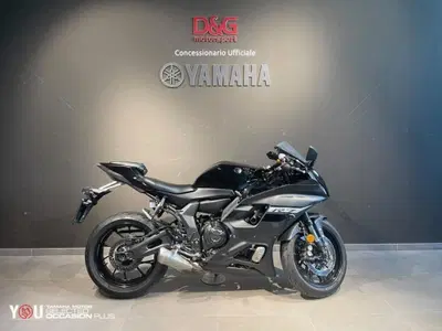 Yamaha YZF R7 (2021 - 25) usata