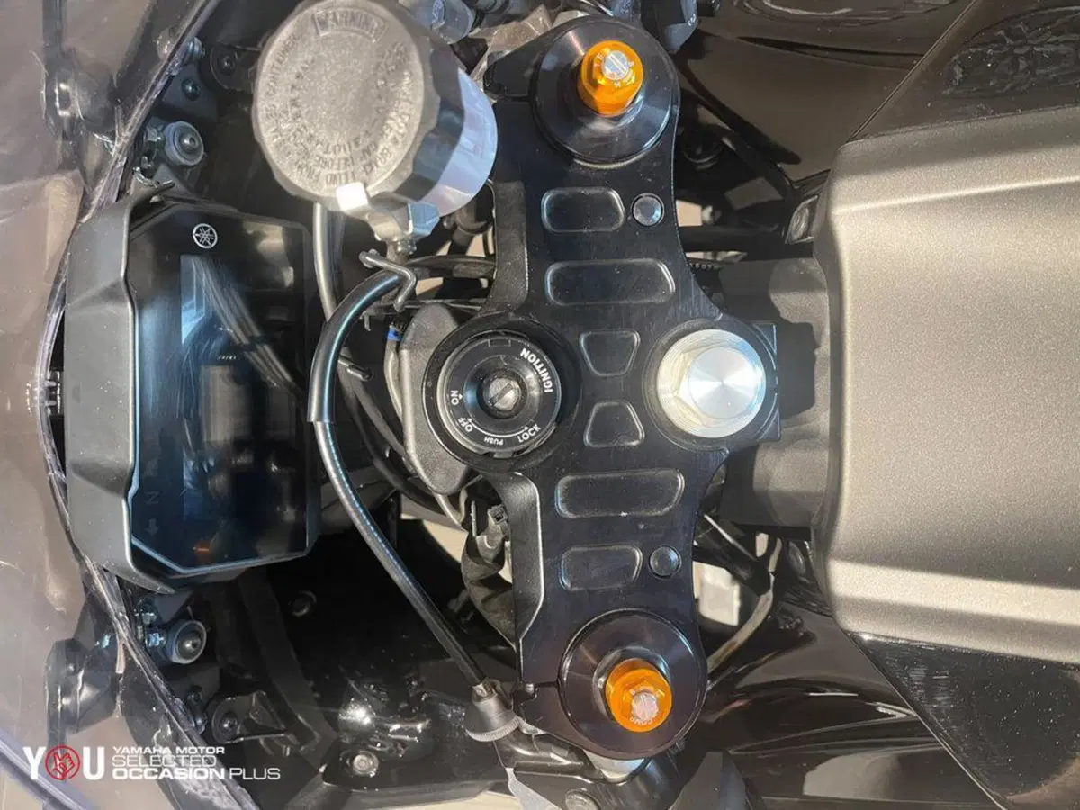 Yamaha YZF R7 (2021 - 25) (5)