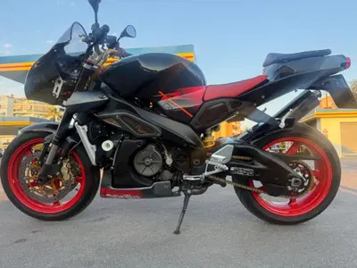 Aprilia Tuono 1000 (2003 - 04) usata