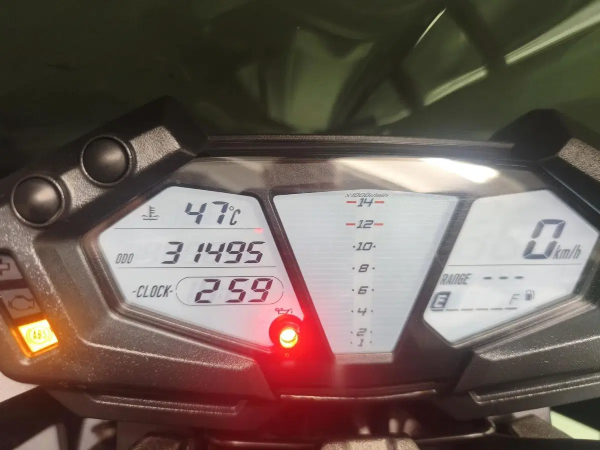 Kawasaki Z 800 ABS (2012 - 16) (6)