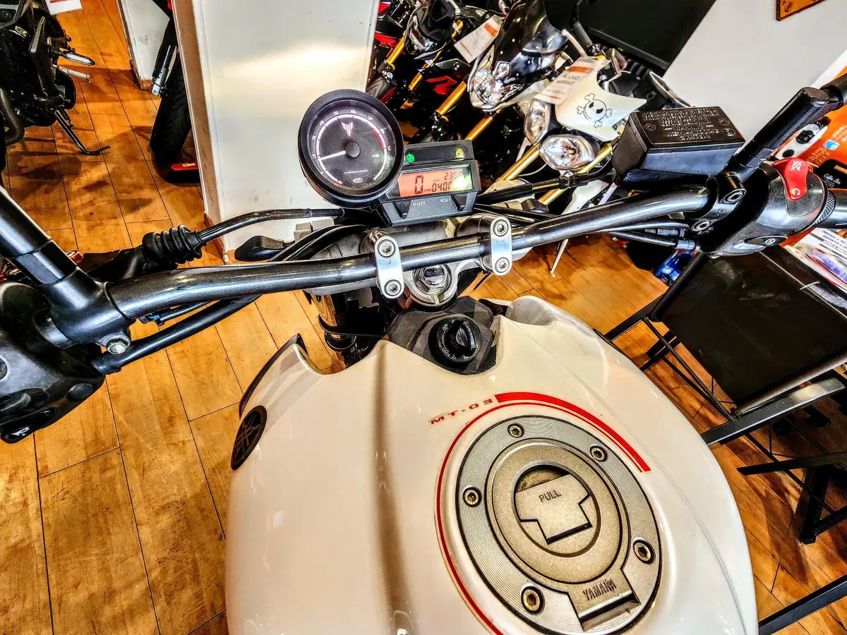 Yamaha MT-03 (2006 - 14) (8)
