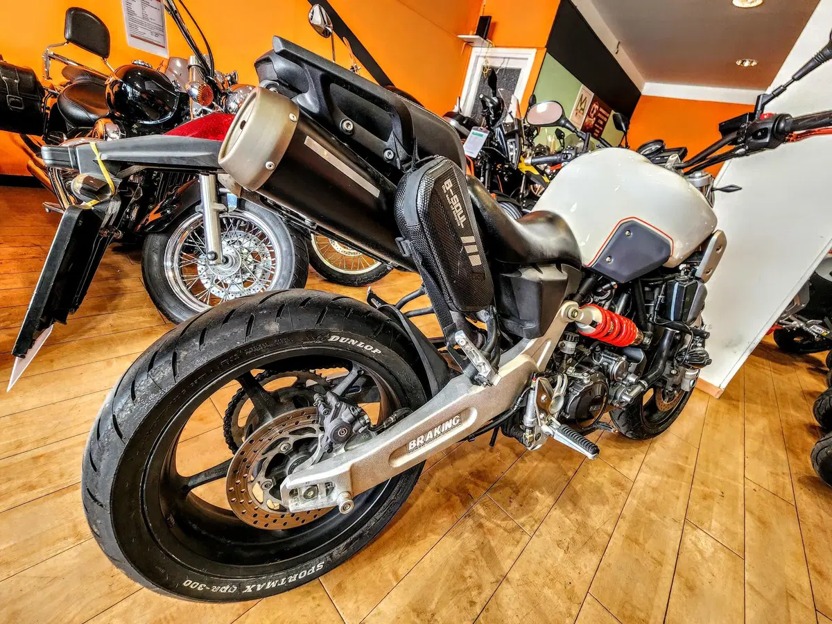 Yamaha MT-03 (2006 - 14) (11)