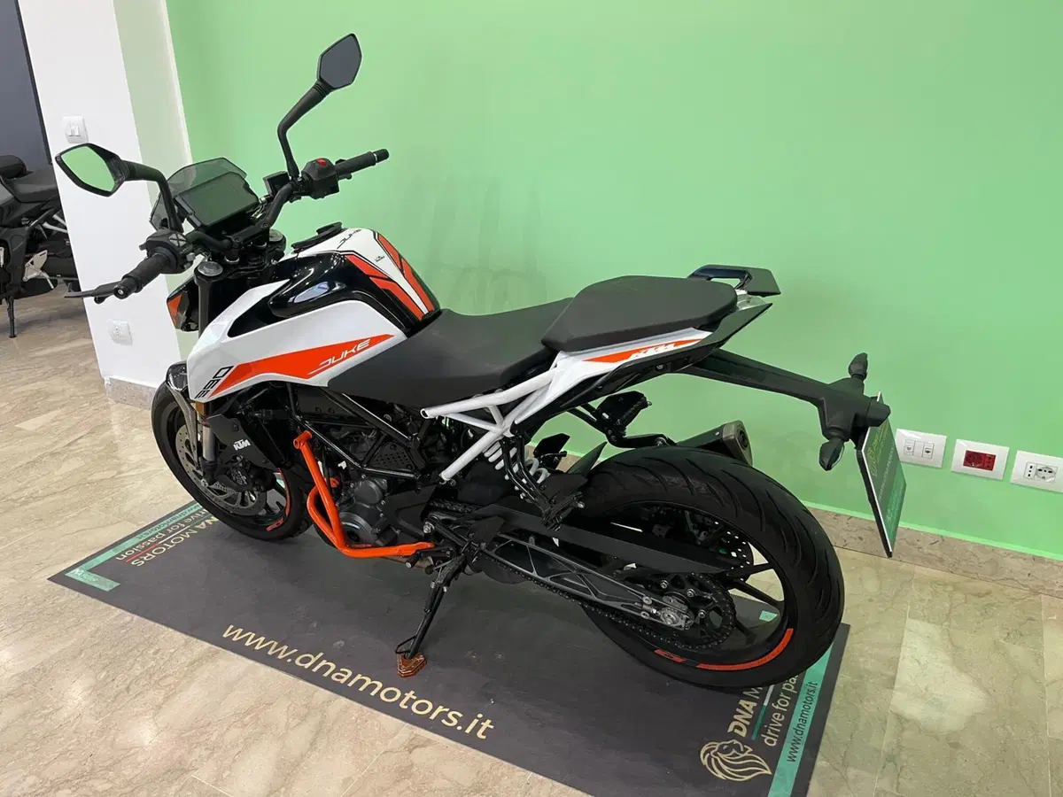 KTM 390 Duke (2021 - 23) (2)