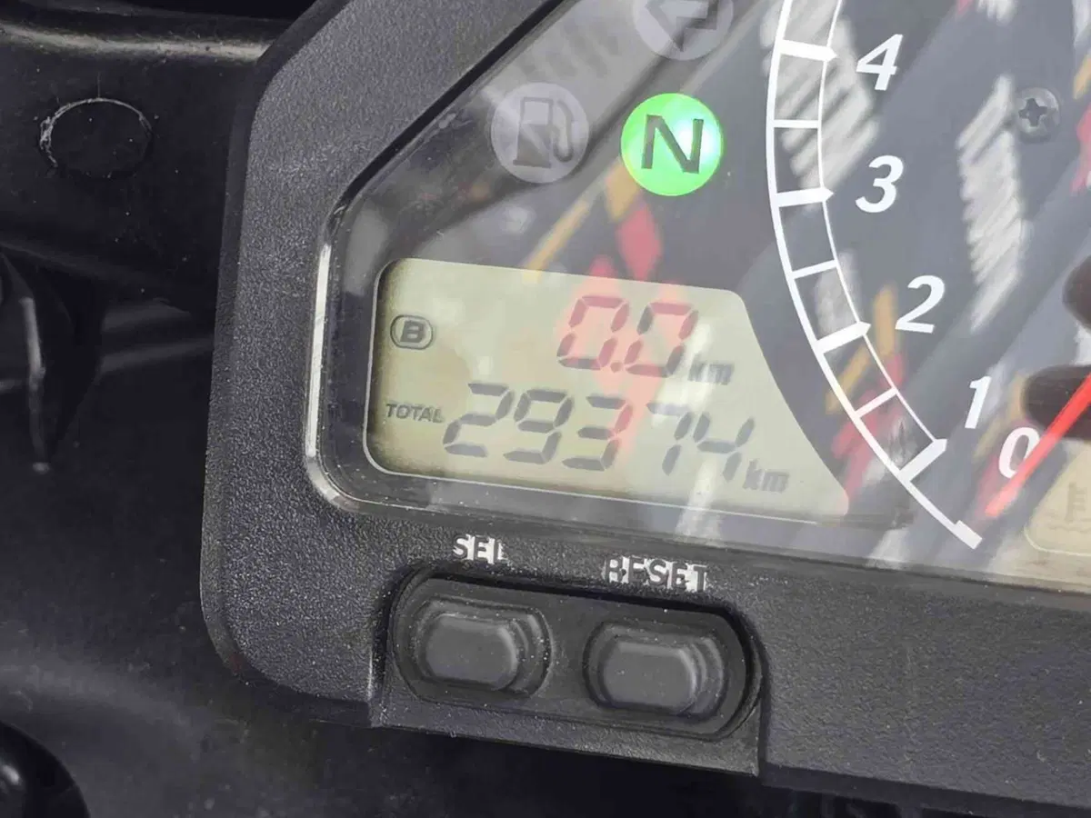 Honda CBR 1000 RR Fireblade (2006 - 07) (27)