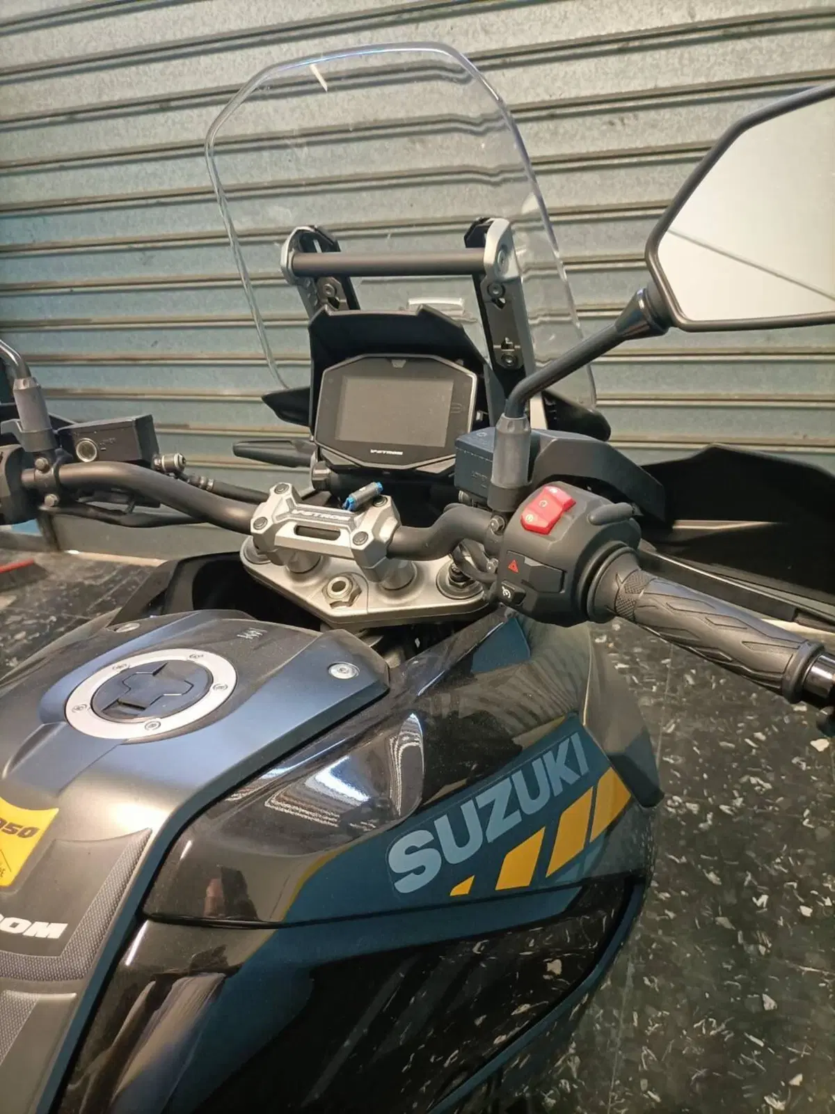 Suzuki V-Strom 1050XT (2020 - 23) (12)