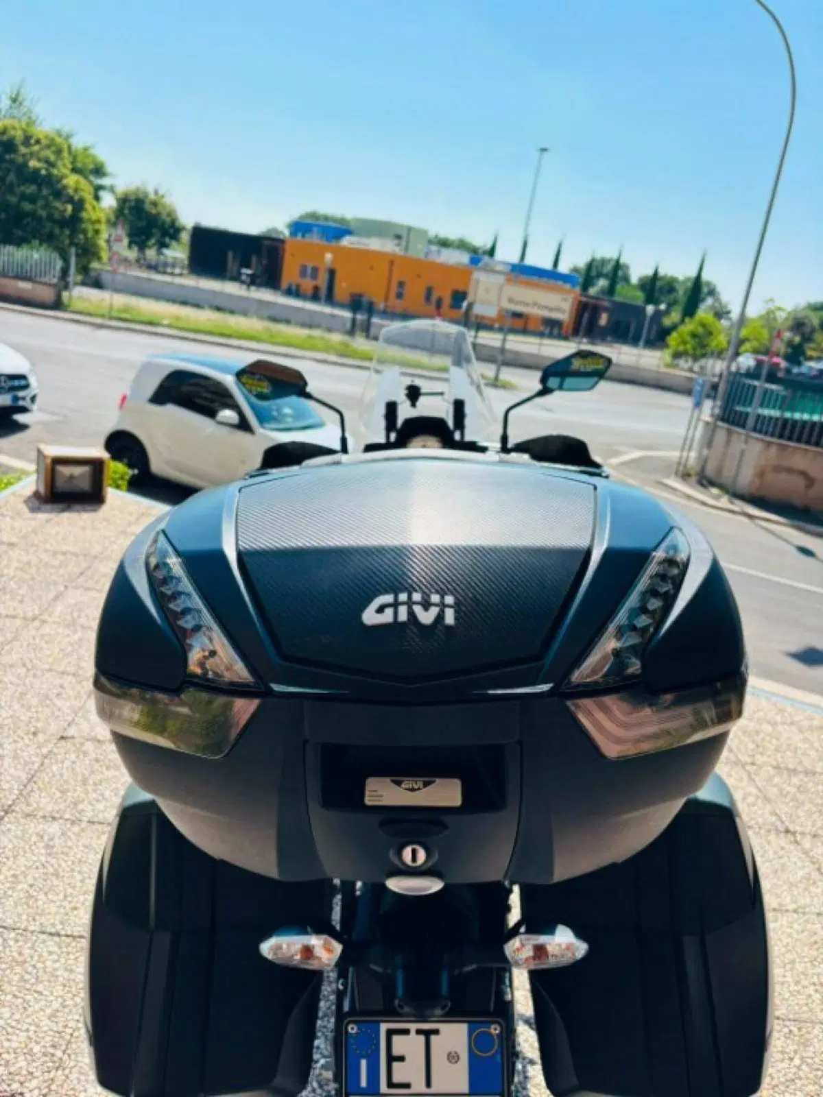 Kawasaki Versys 650 Tourer Plus (2017 - 20) (2)