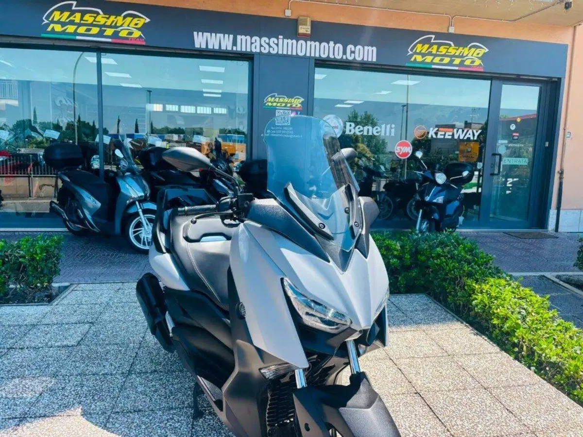 Yamaha X-Max 300 (2021 - 24) (3)
