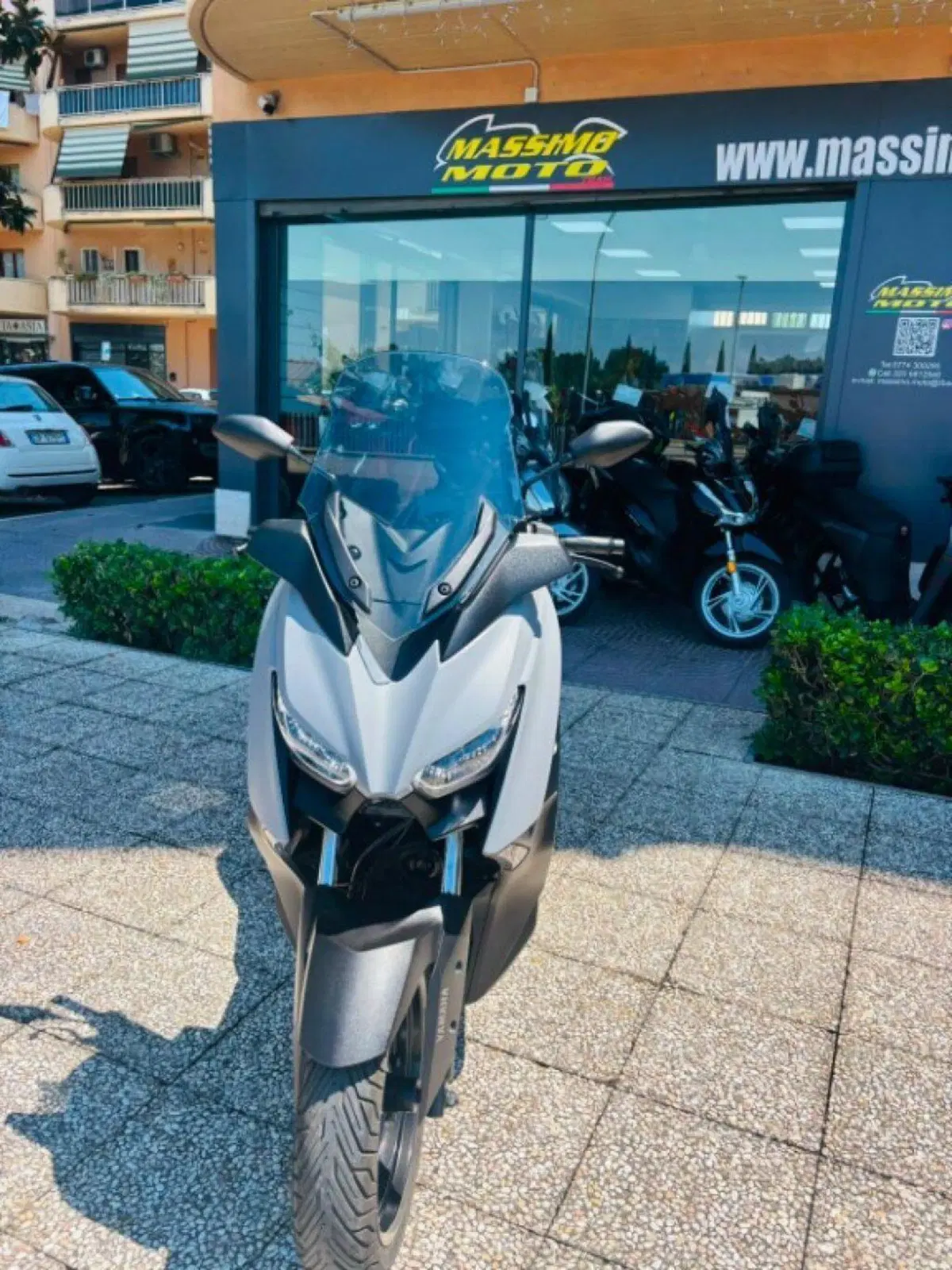 Yamaha X-Max 300 (2021 - 24) (6)