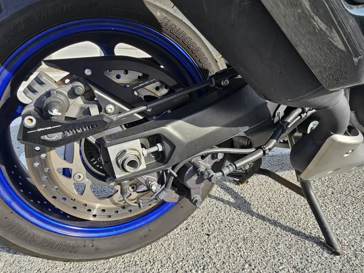 Yamaha T-Max 560 Tech Max (2020) (6)