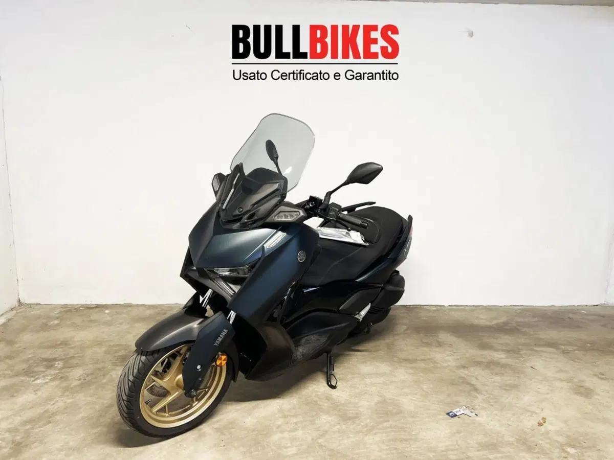 Yamaha X-Max 300 Tech Max (2021 - 24) (2)