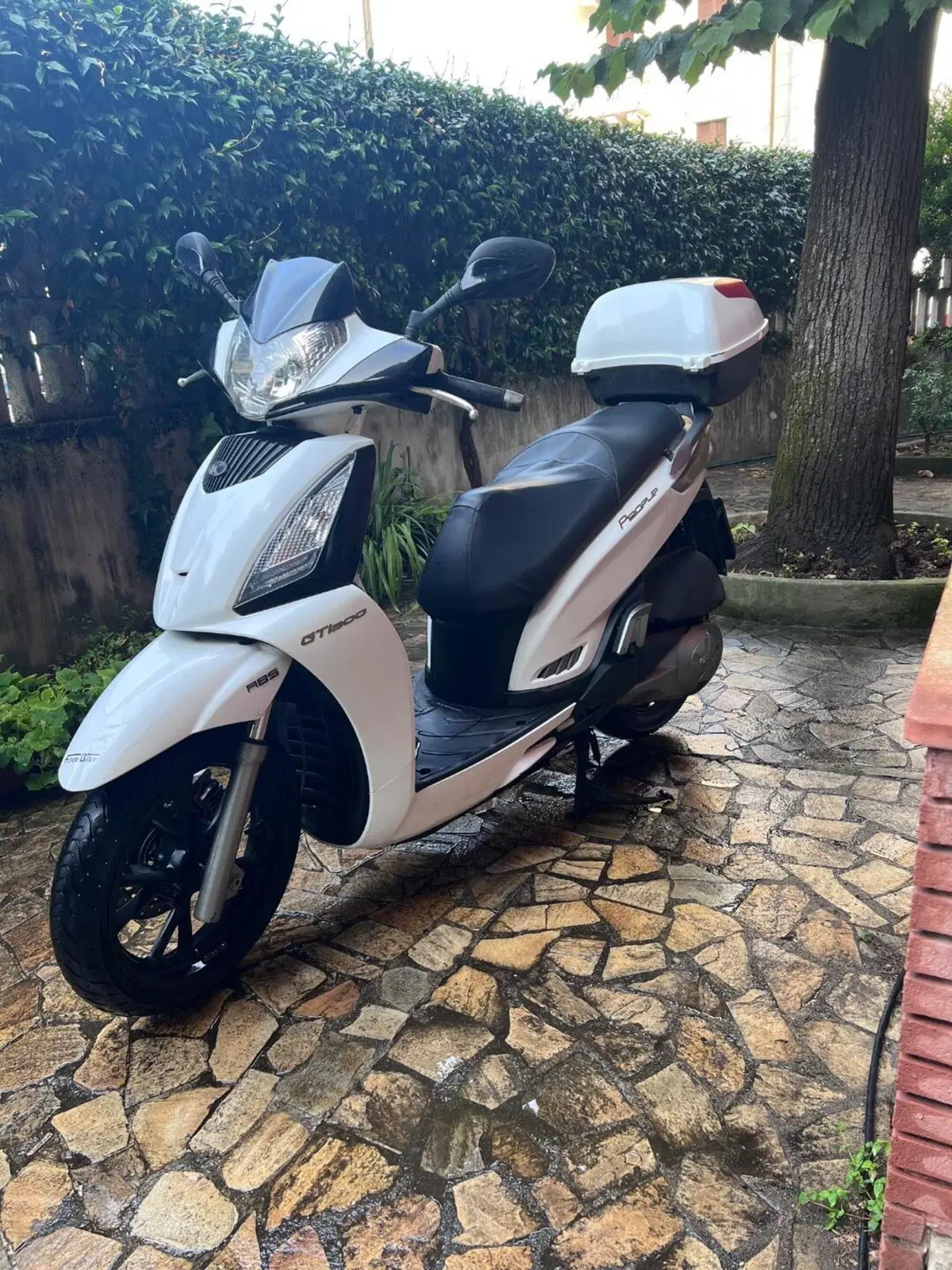 Kymco People 300i GT ABS (2010 - 17) (6)