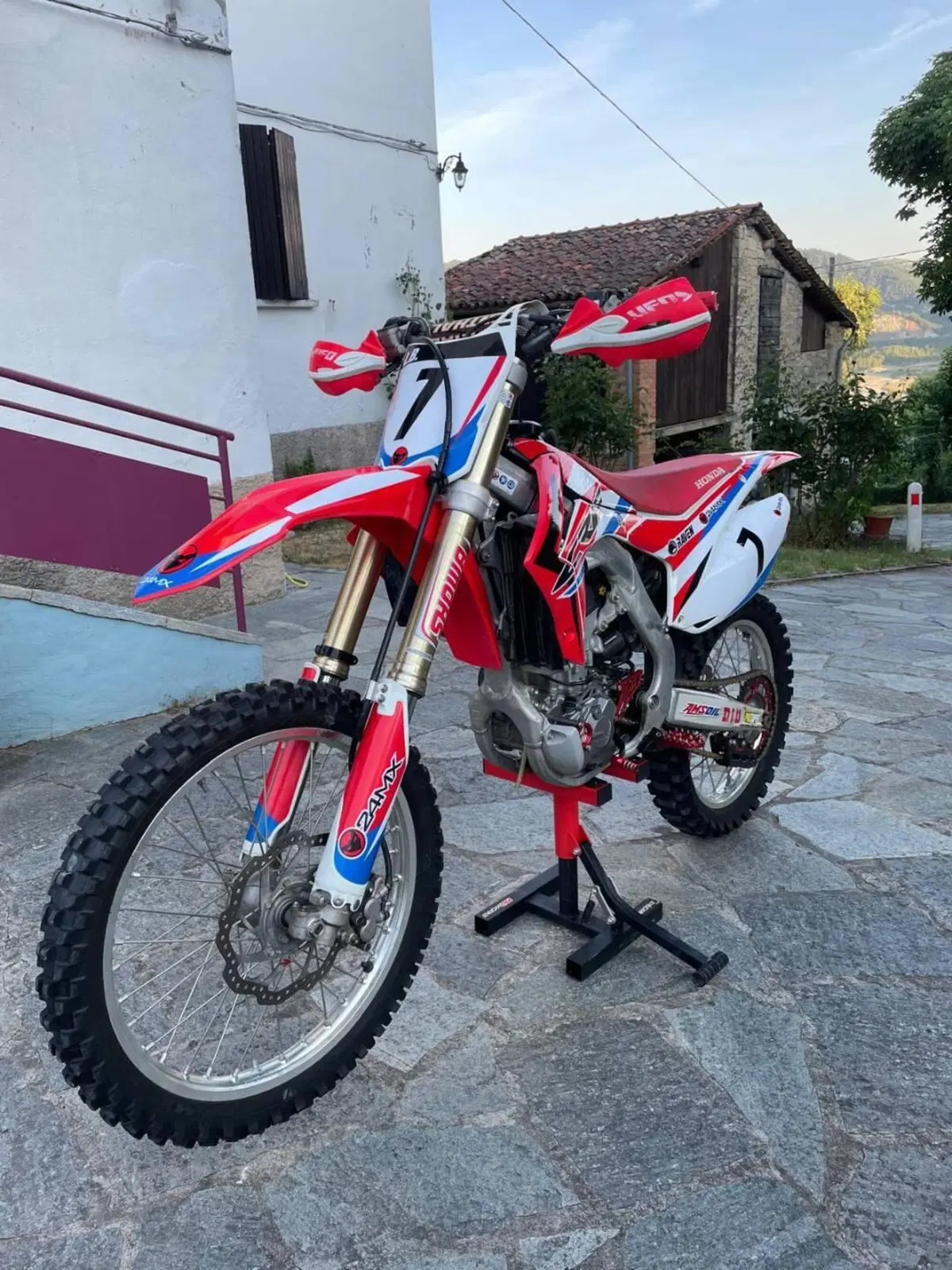 Honda CRF 250R (2017) (3)