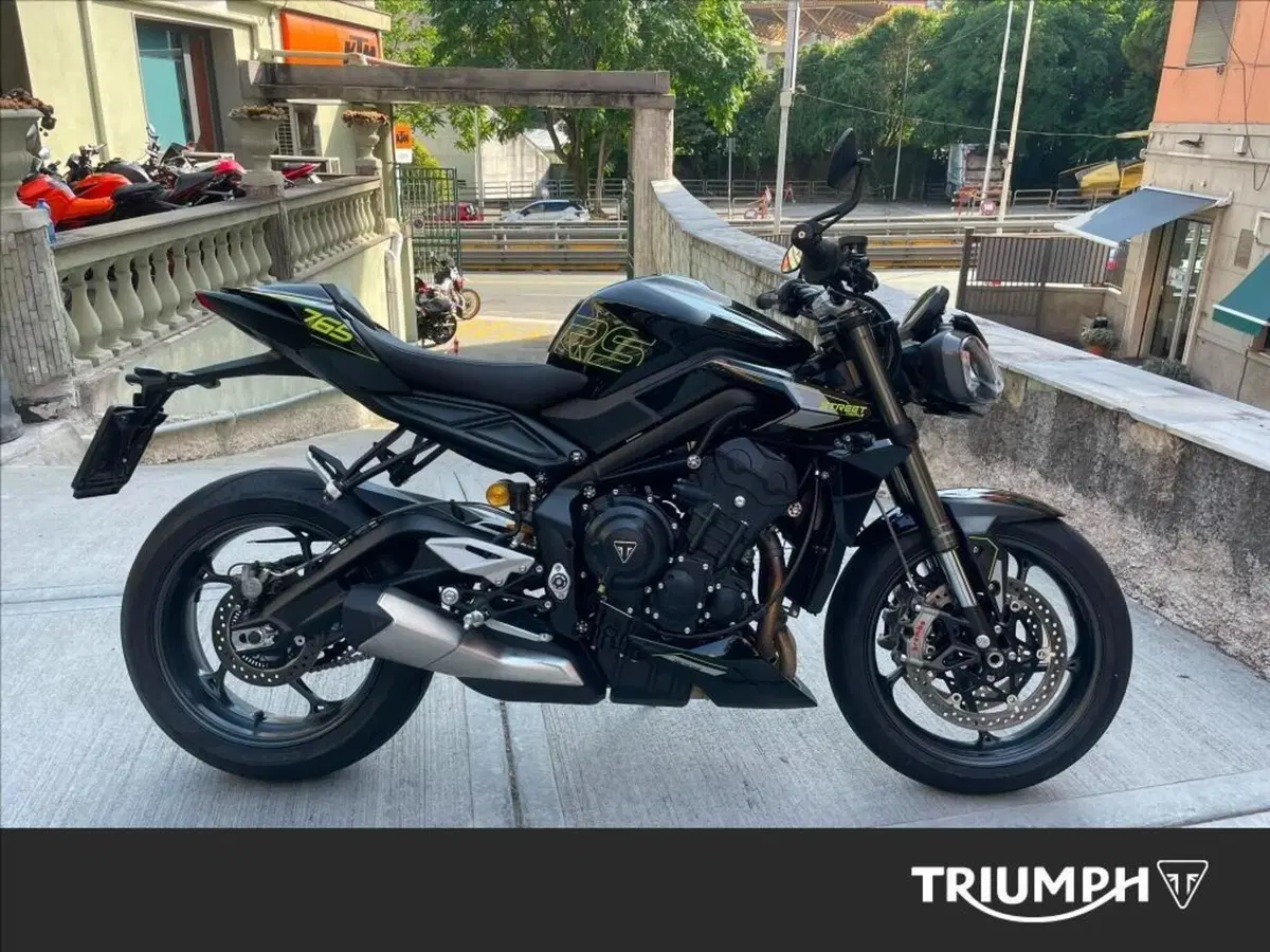 Triumph Street Triple 765 RS (2023 - 26) (3)