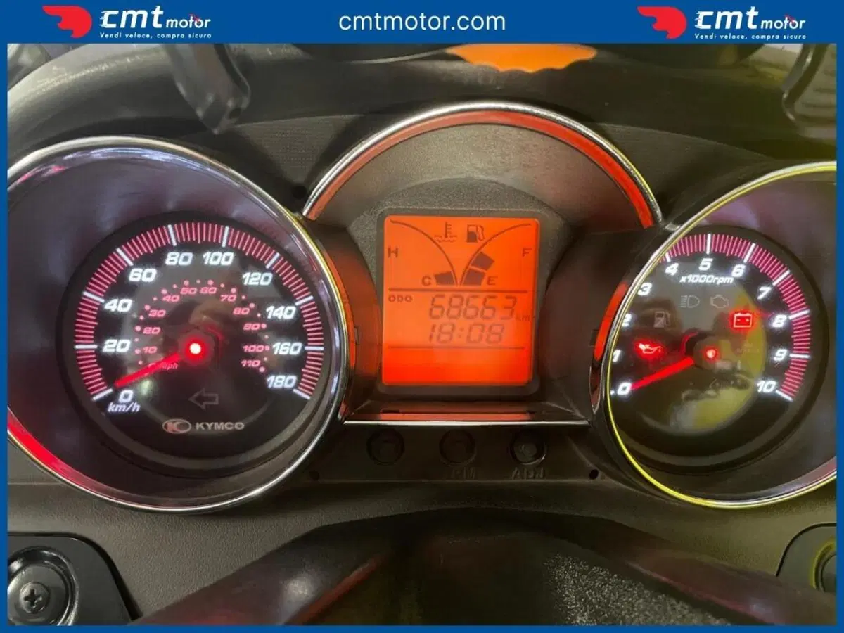 Kymco Downtown 300i ABS (2009 - 17) (5)
