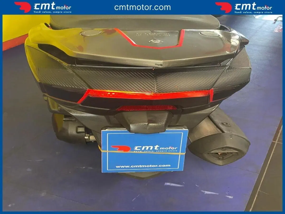 Kymco Downtown 300i ABS (2009 - 17) (9)