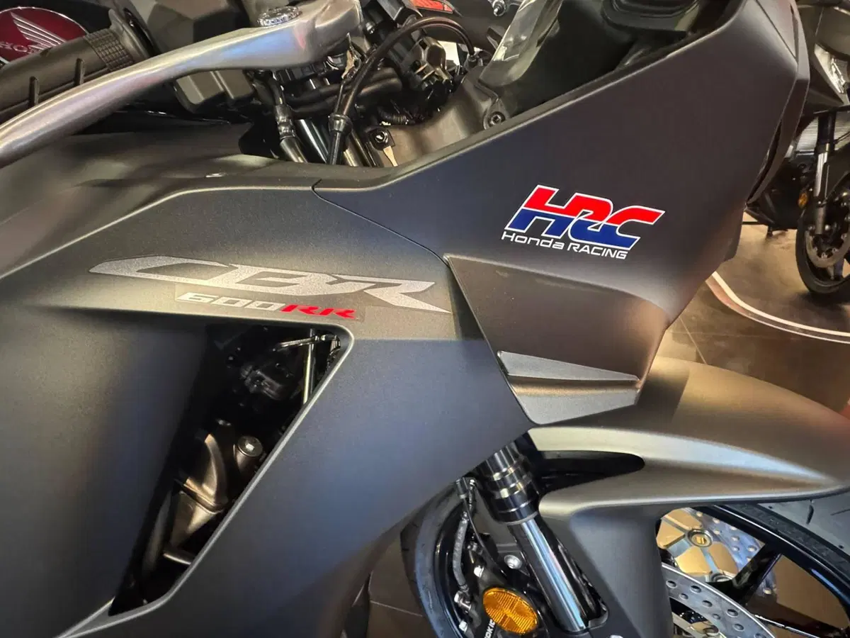 Honda CBR 600 RR (2024 - 26) (3)