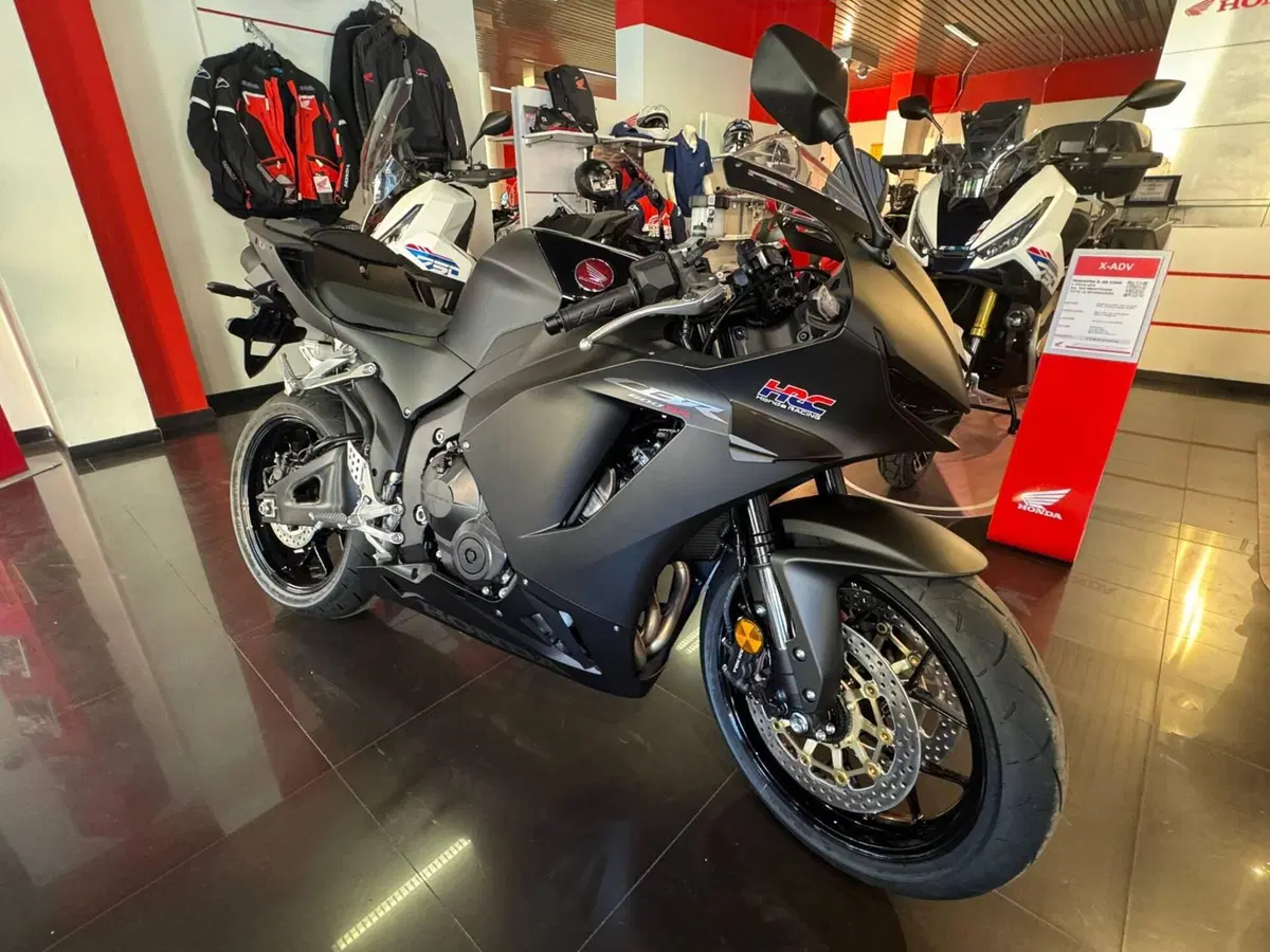 Honda CBR 600 RR (2024 - 26) (2)