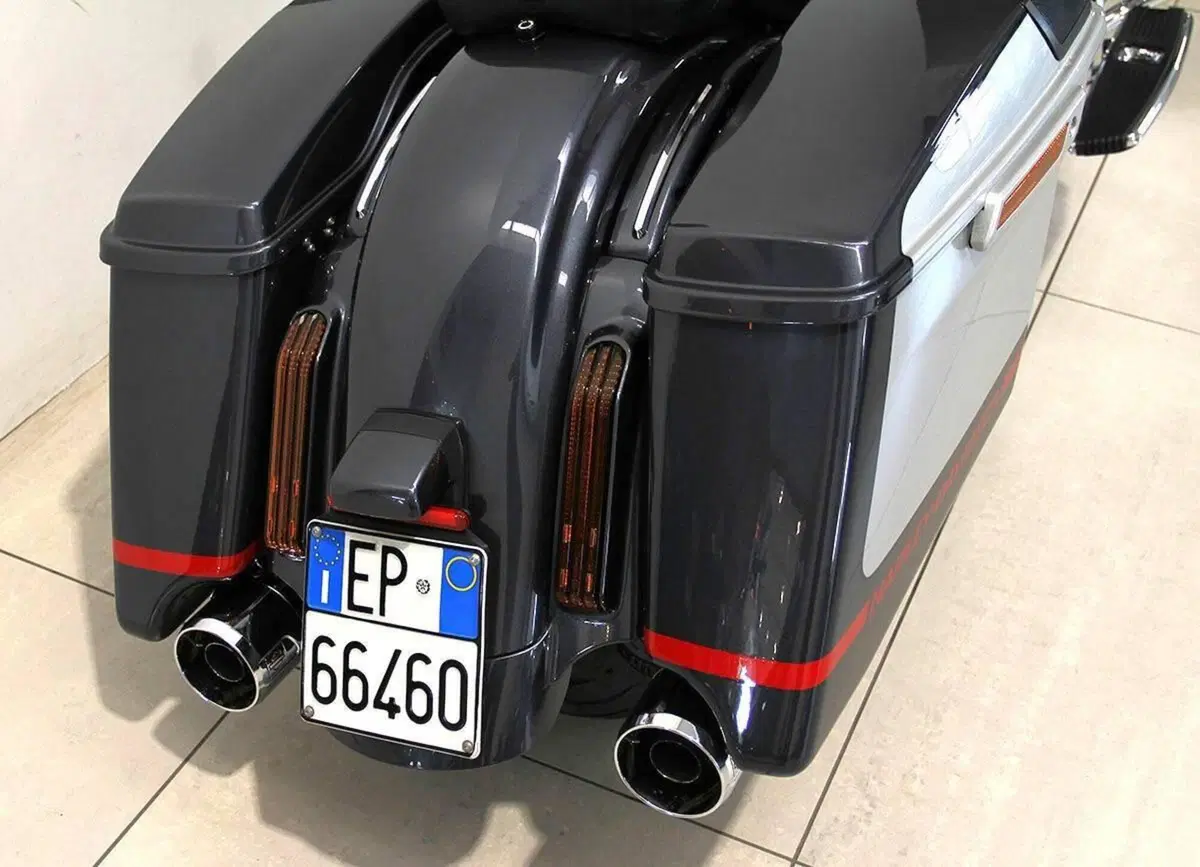 Harley-Davidson 117 Street Glide (2018 - 20) - FLHXSE (9)
