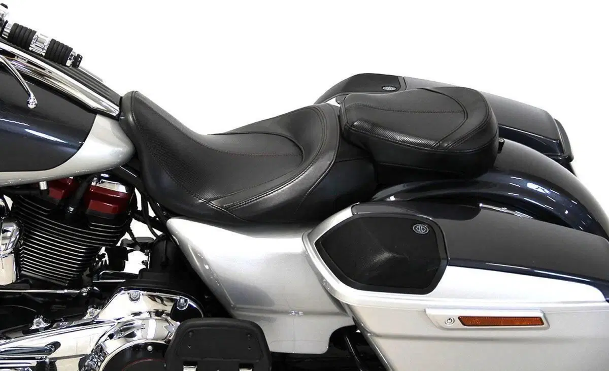 Harley-Davidson 117 Street Glide (2018 - 20) - FLHXSE (13)